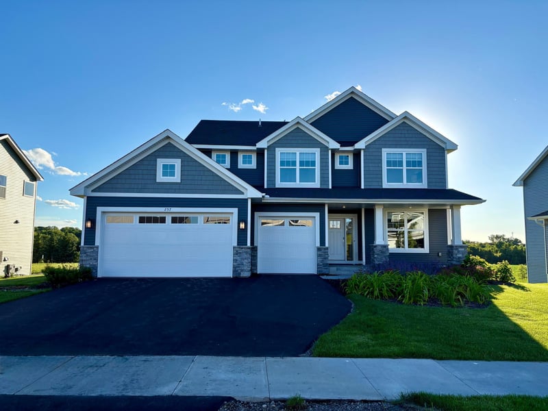 257 6th St NW, Delano, MN 55328