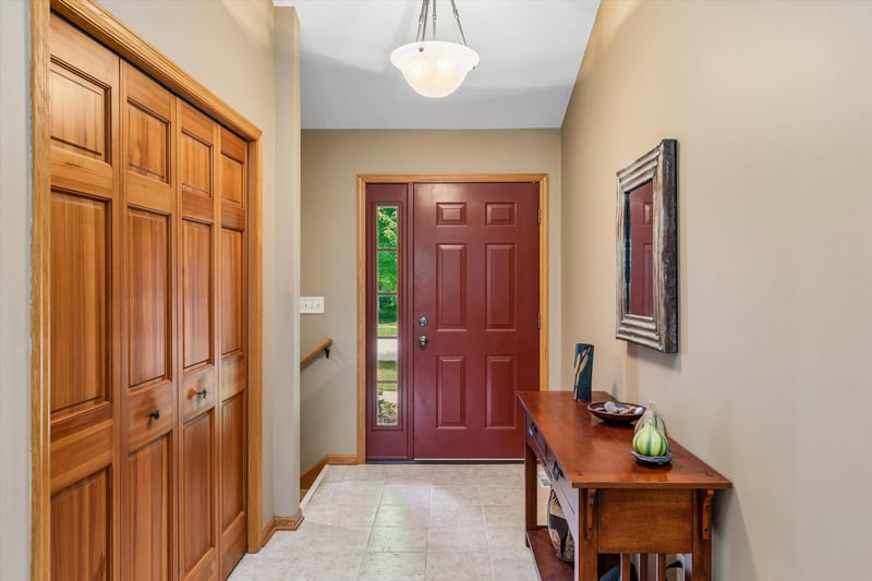 1105 Lupine Dr, Northfield, MN 55057
