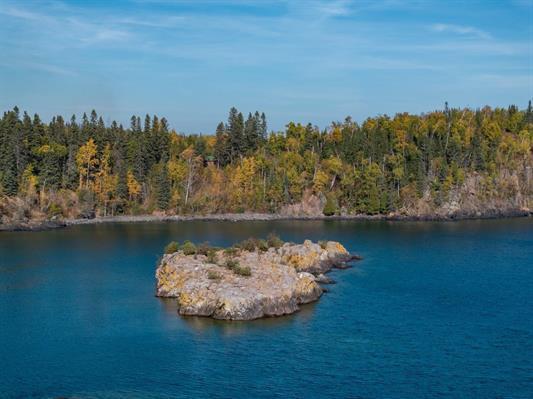 4892 Mn 61, Silver Bay, MN 55614