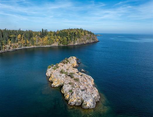 4892 Mn 61, Silver Bay, MN 55614