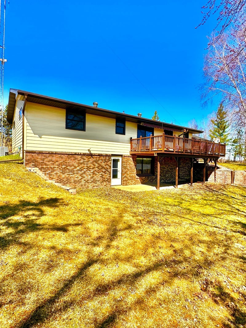 1421 Riverside Dr NW, Baudette, MN 56623