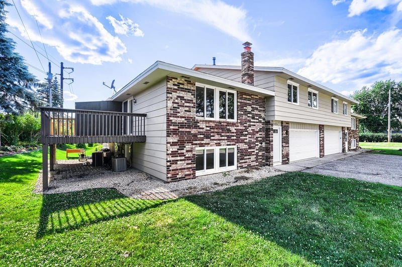 14956 Dodd Blvd, Rosemount, MN 55068