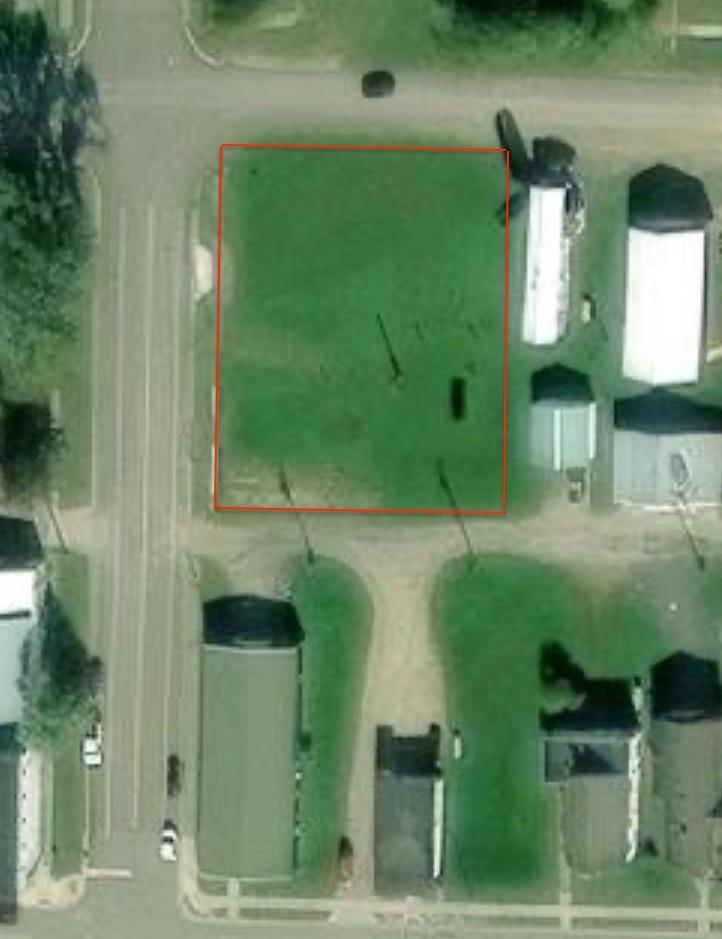 12206 3rd St, Northome, MN 56661