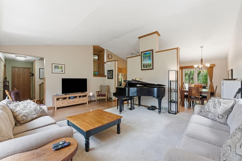 2021 17th St S, Saint Cloud, MN 56301