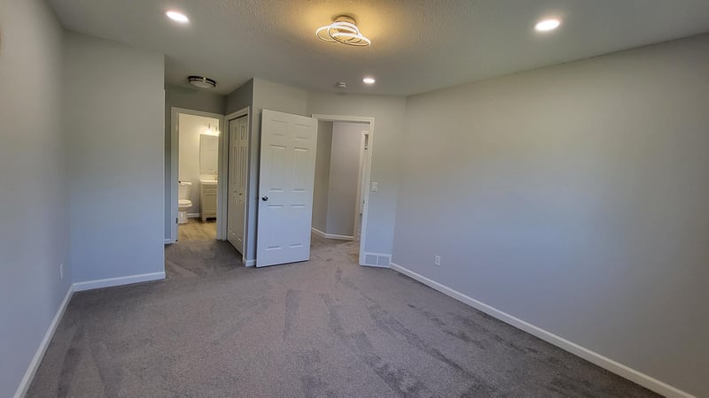 524 Wood Way, Burnsville, MN 55337