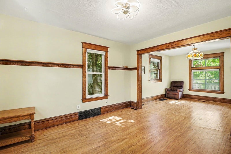 350 Hope St, Saint Paul, MN 55106