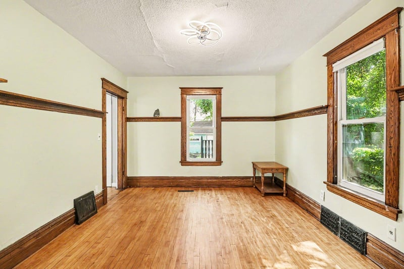 350 Hope St, Saint Paul, MN 55106