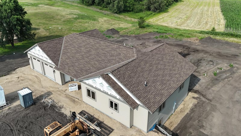 16435 26th St NE, New London, MN 56273