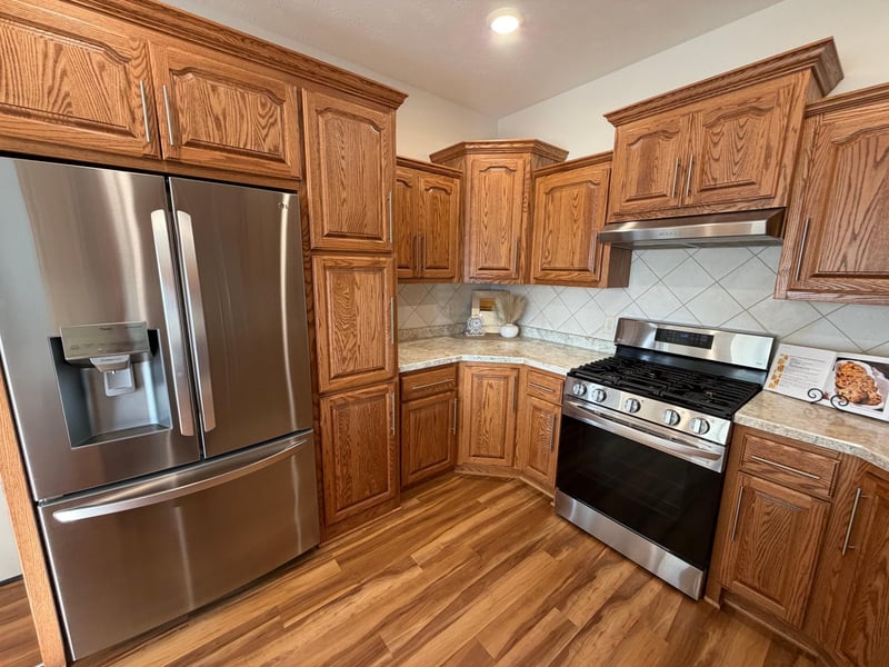 2343 Cherrywood Ln, Worthington, MN 56187