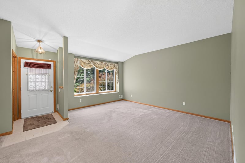 13214 Spencer Sweet Pea Ln, Eden Prairie, MN 55347