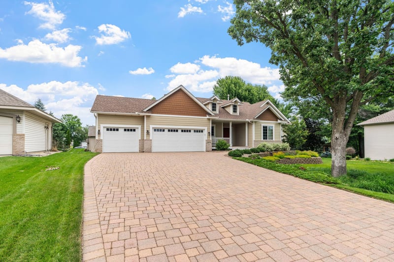 2373 Quail Creek Pw NE, Blaine, MN 55449
