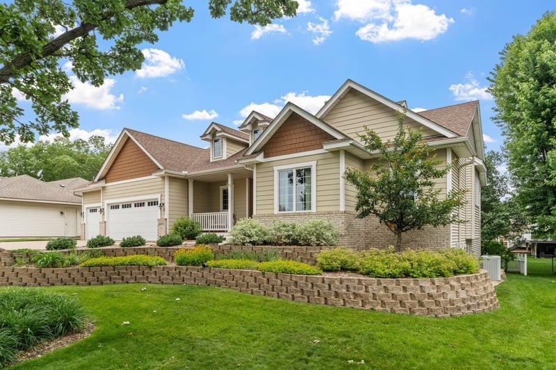 2373 Quail Creek Pw NE, Blaine, MN 55449