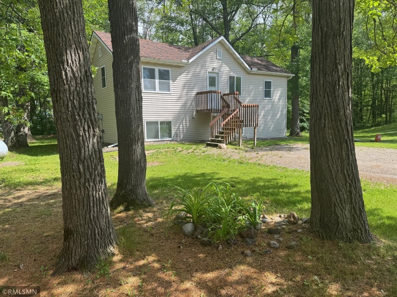 48566 Lake Ave, Mcgregor, MN 55760