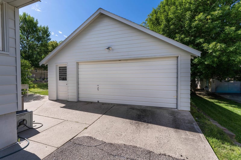 623 Spruce St, Fergus Falls, MN 56537
