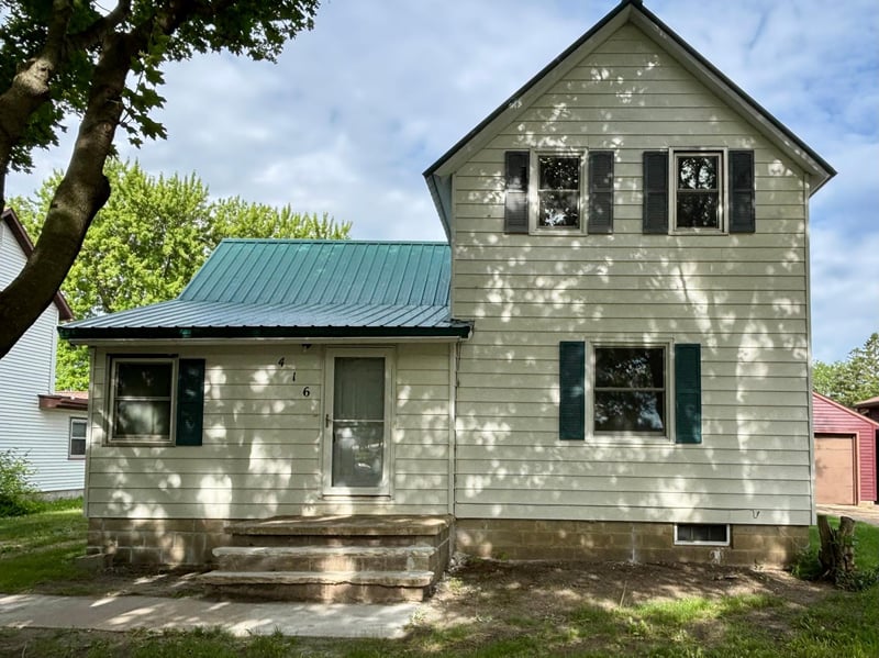 416 Elm Ave, Westbrook, MN 56183