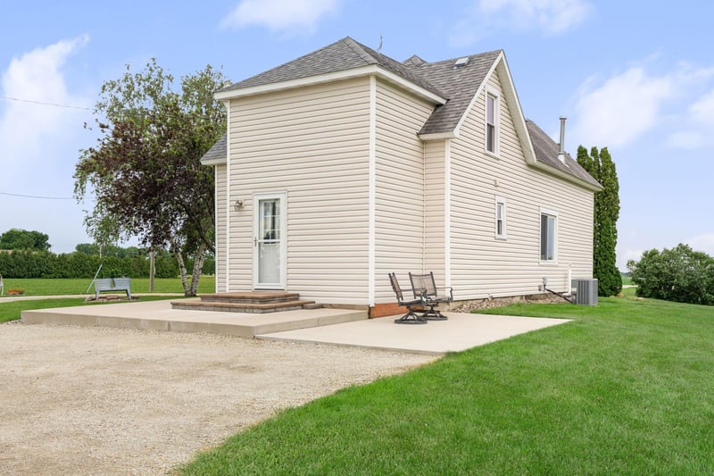 2637 SW 92nd Ave, Owatonna, MN 55060