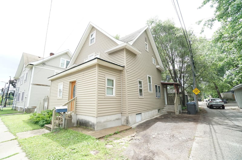 115 E 35th St, Minneapolis, MN 55408