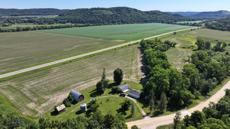 5263 County 22, Houston, MN 55943