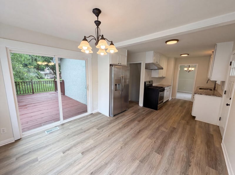 1695 Abell St, Maplewood, MN 55117