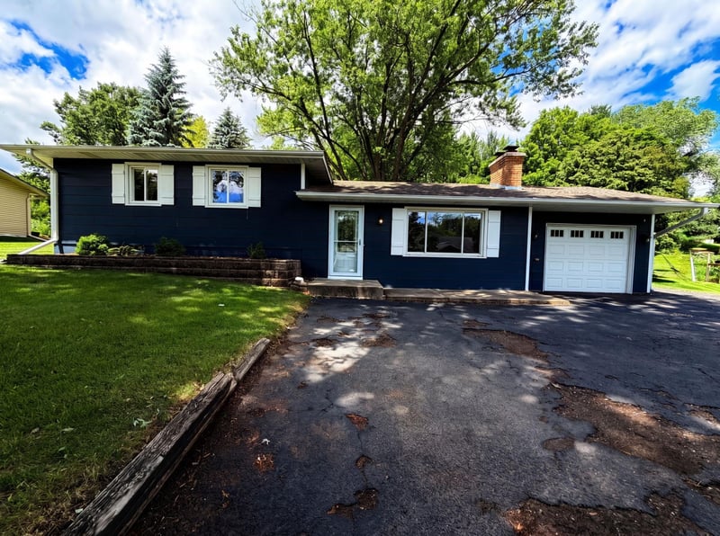 18220 Duck Lake Trl, Eden Prairie, MN 55346