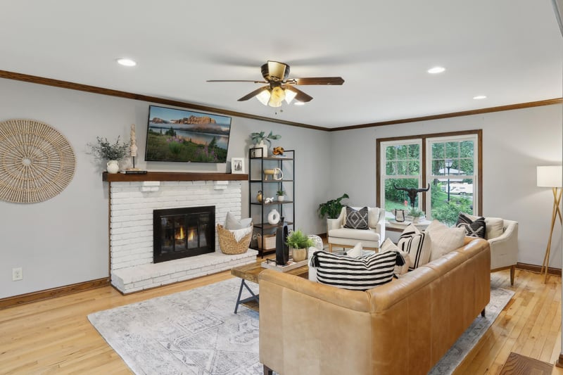 13645 Krestwood Dr, Burnsville, MN 55337