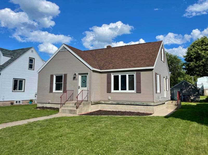 212 Cleveland Ave, Morgan, MN 56266