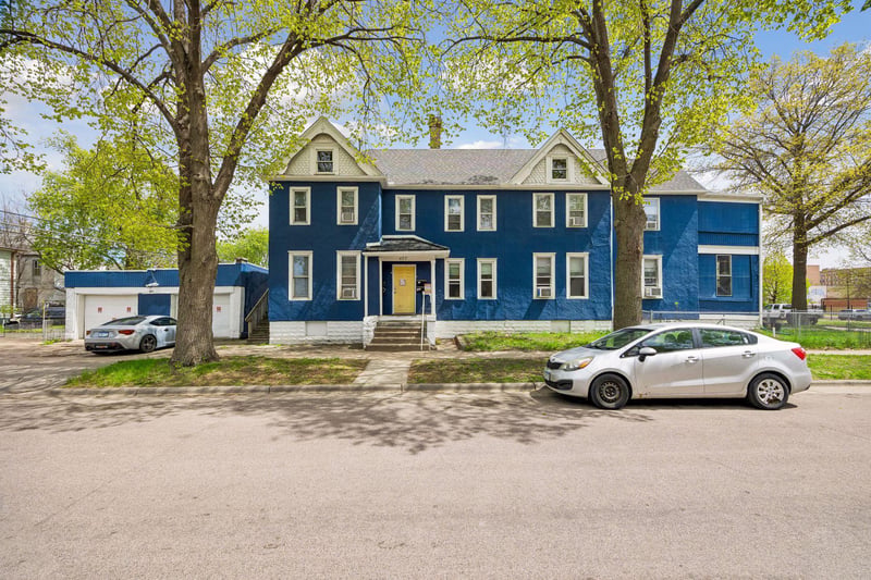 677 Sherburne Ave, Saint Paul, MN 55104