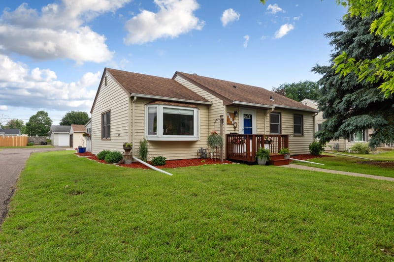1235 Marsh St, Mankato, MN 56001