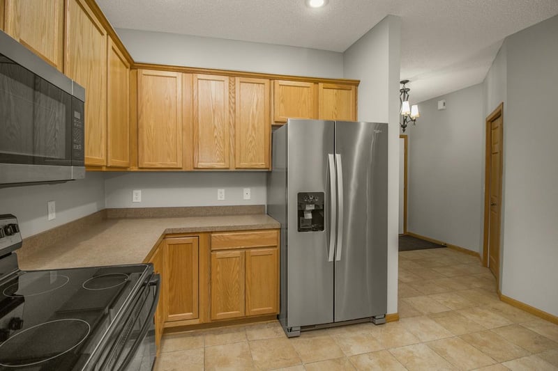 614 Southbridge Dr, Northfield, MN 55057