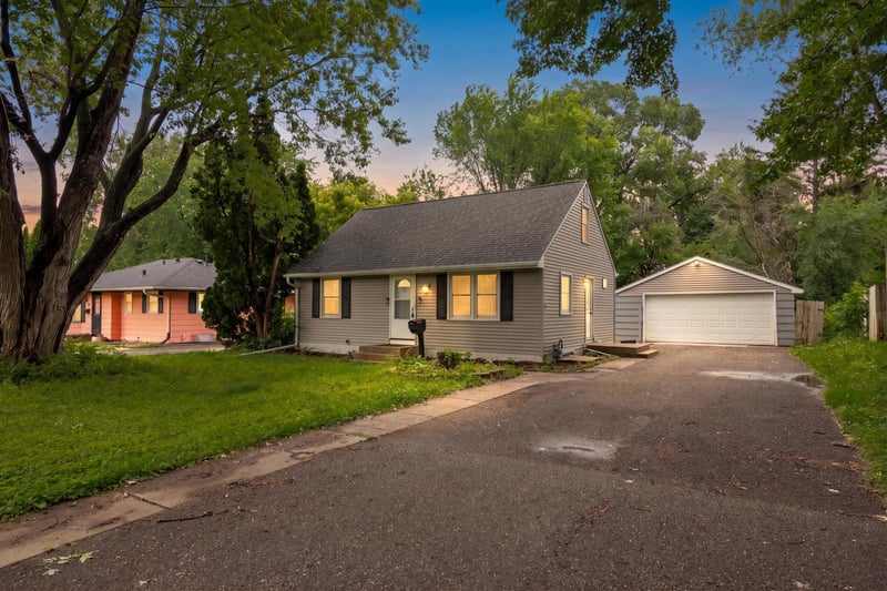 5718 Sumter Ave N, Crystal, MN 55428