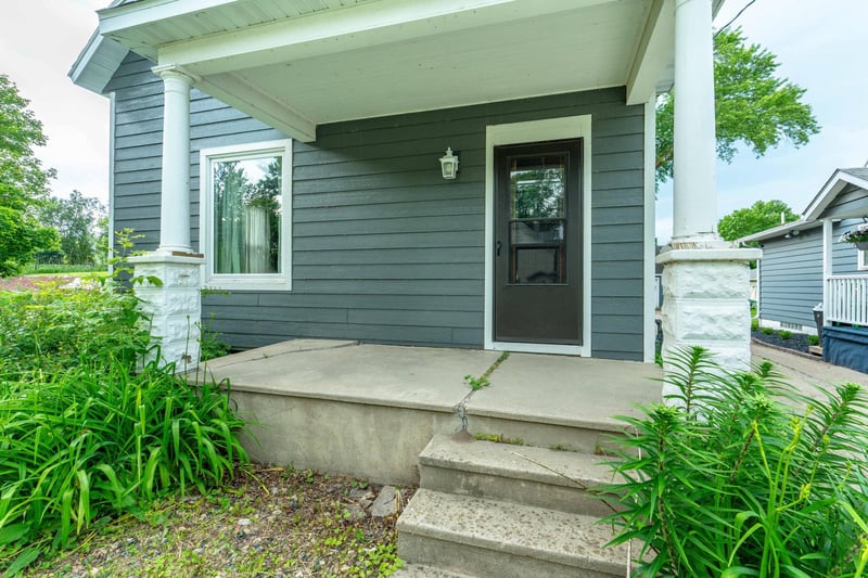 200 1st St NW, Pelican Rapids, MN 56572