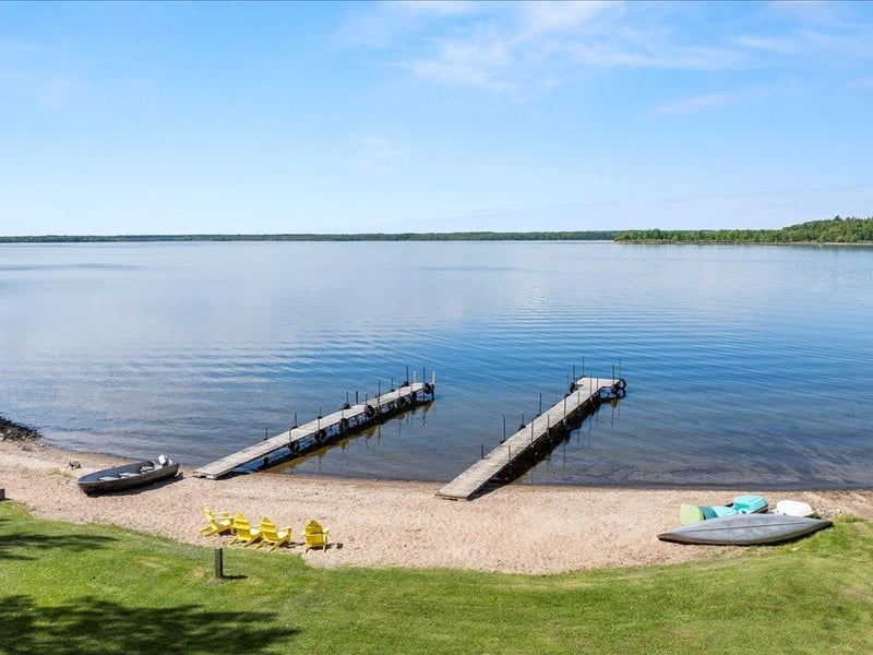 52001 Edgewater Rd, Spring Lake, MN 56680