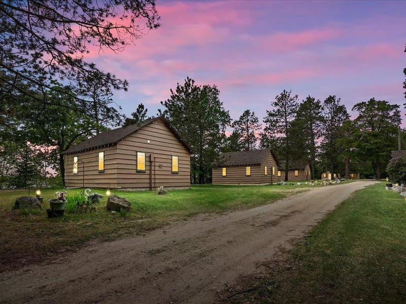 52001 Edgewater Rd, Spring Lake, MN 56680