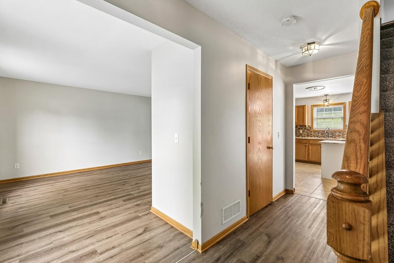 4926 Rusten Rd, Eagan, MN 55122