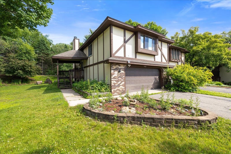 7405 Scot Ter, Eden Prairie, MN 55346