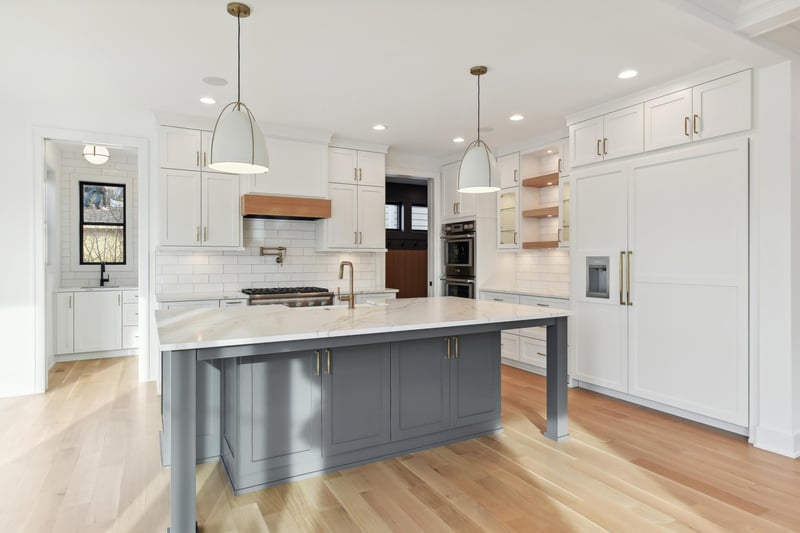 5825 Zenith Ave S, Edina, MN 55410