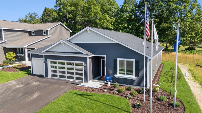1105 Compton Ave, River Falls, WI 54022