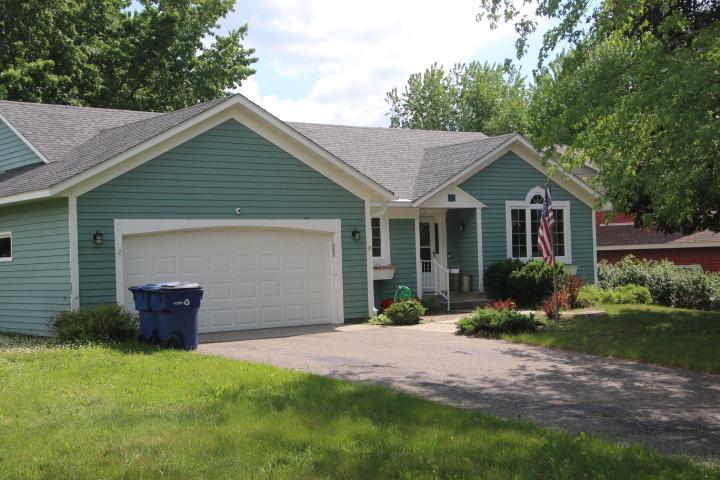906 21st St SE, Saint Cloud, MN 56304