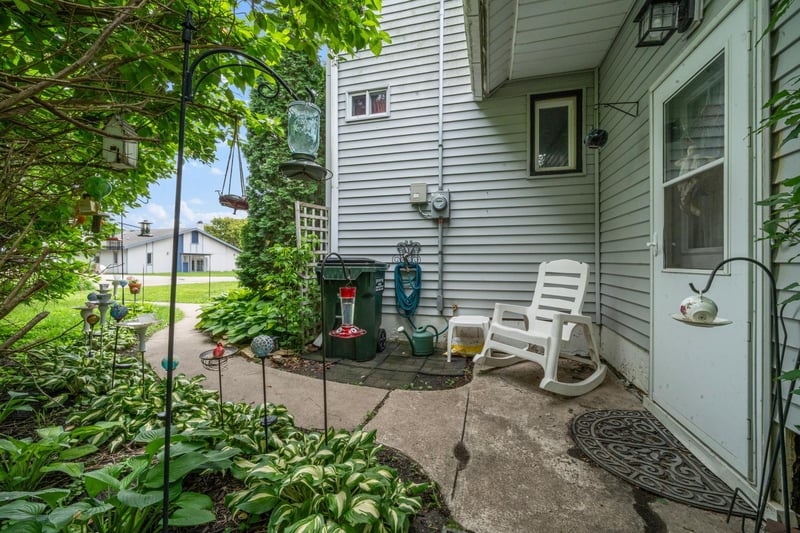 14 1st Ave NW, Elbow Lake, MN 56531