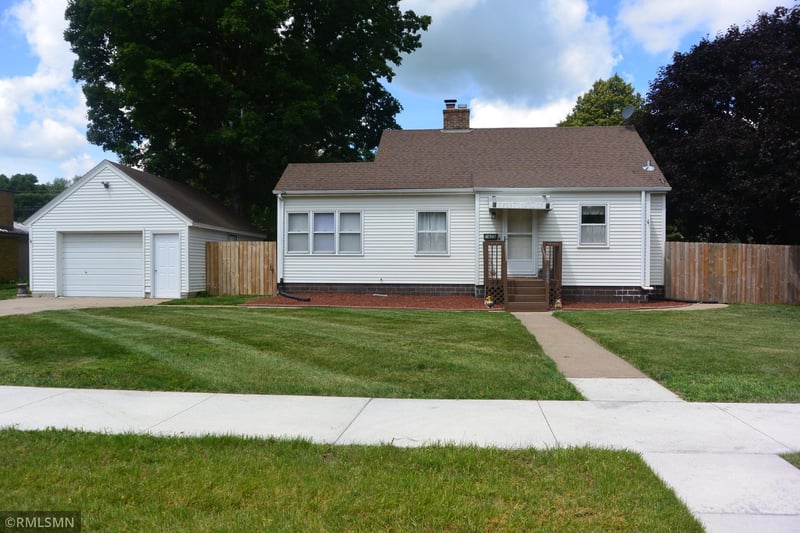 1625 Hennepin Ave N, Glencoe, MN 55336