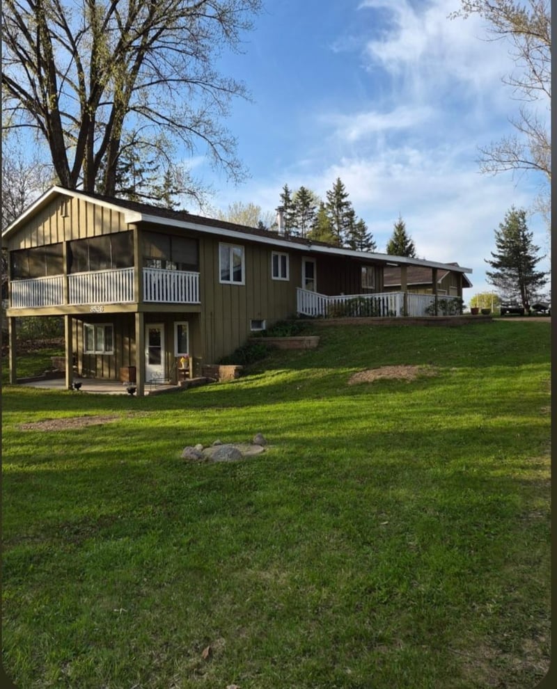 8526 253rd St, Forest Lake, MN 55025