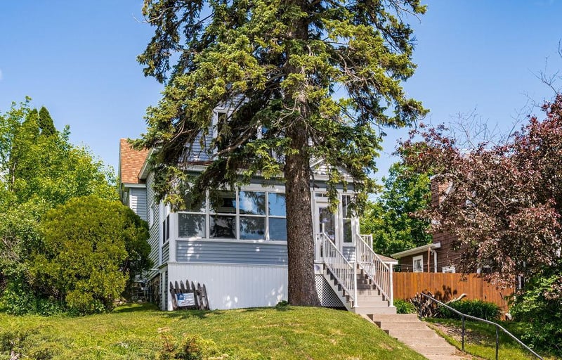 815 E 7th St, Duluth, MN 55805