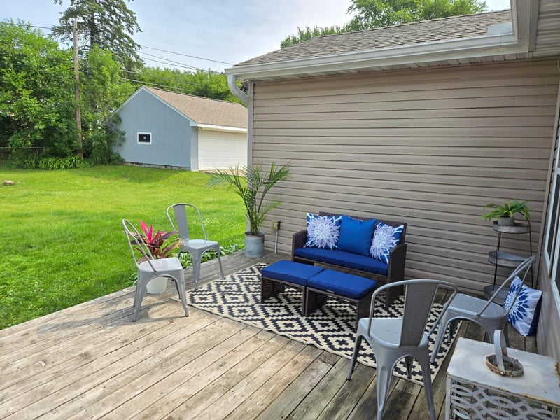2011 Northwood Dr, North Saint Paul, MN 55109