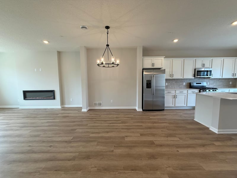 13624 Willow Dr, Rogers, MN 55374