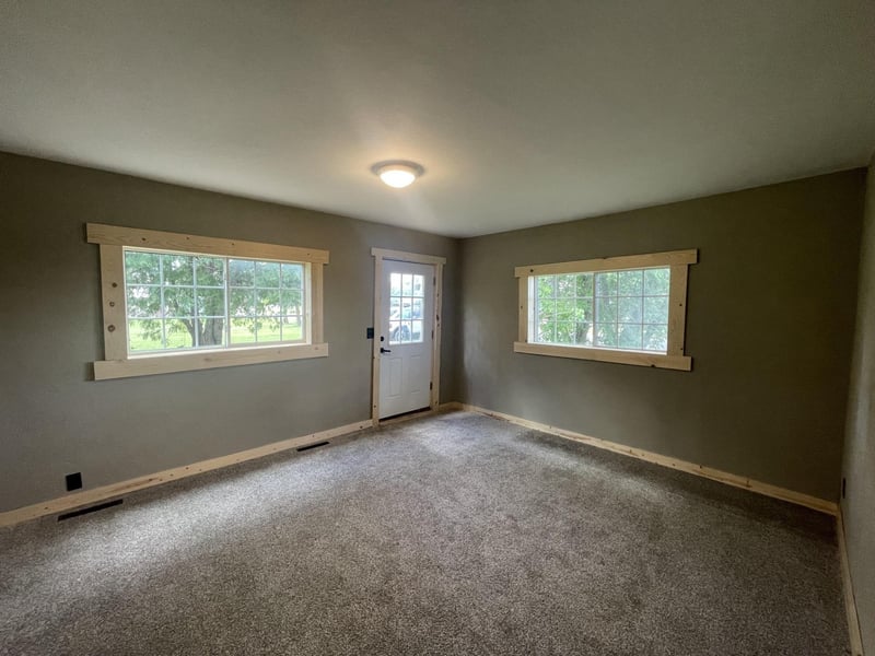 111 NW 1st Ave NW, Verndale, MN 56481