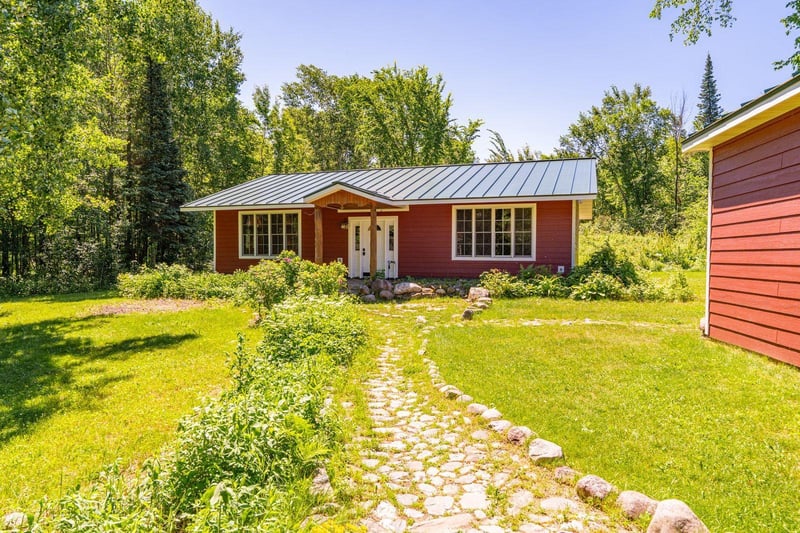 9374 Alango Rd, Angora, MN 55703