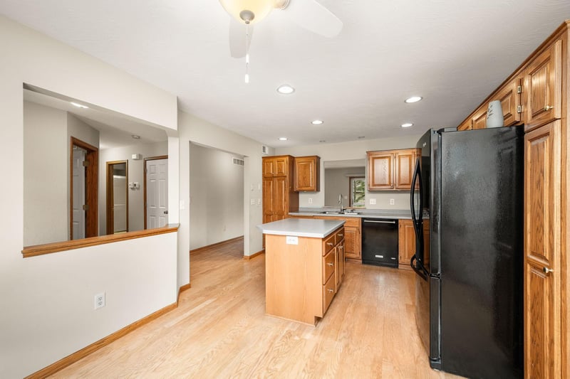 411 Independence St NE, New Prague, MN 56071
