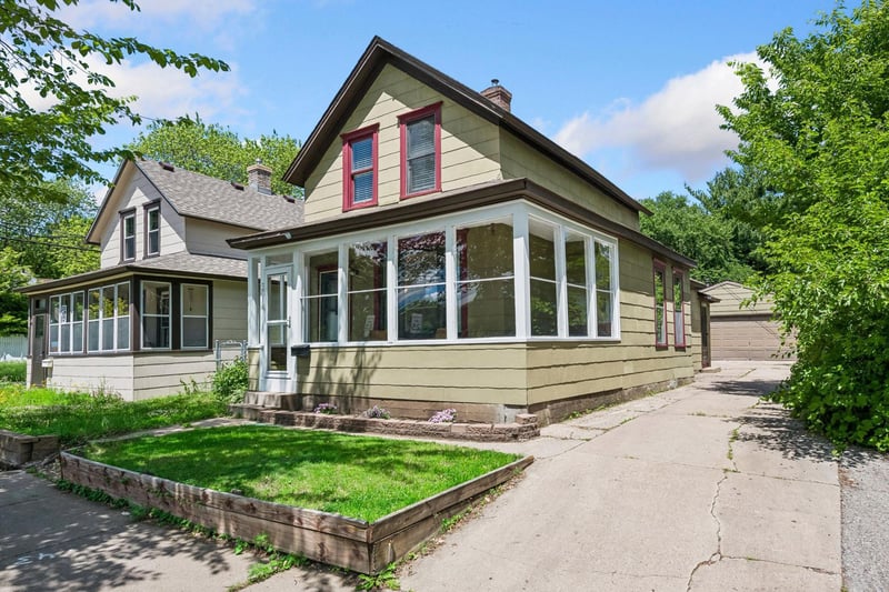 3014 E 26th St, Minneapolis, MN 55406