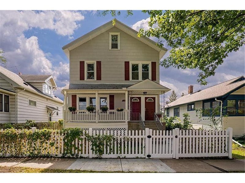 956 Juno Ave, Saint Paul, MN 55102