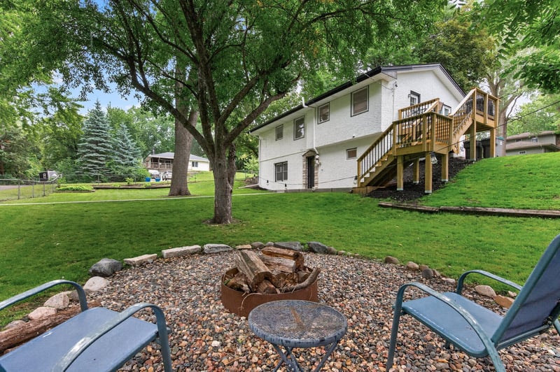 3249 Scott Ave N, Golden Valley, MN 55422
